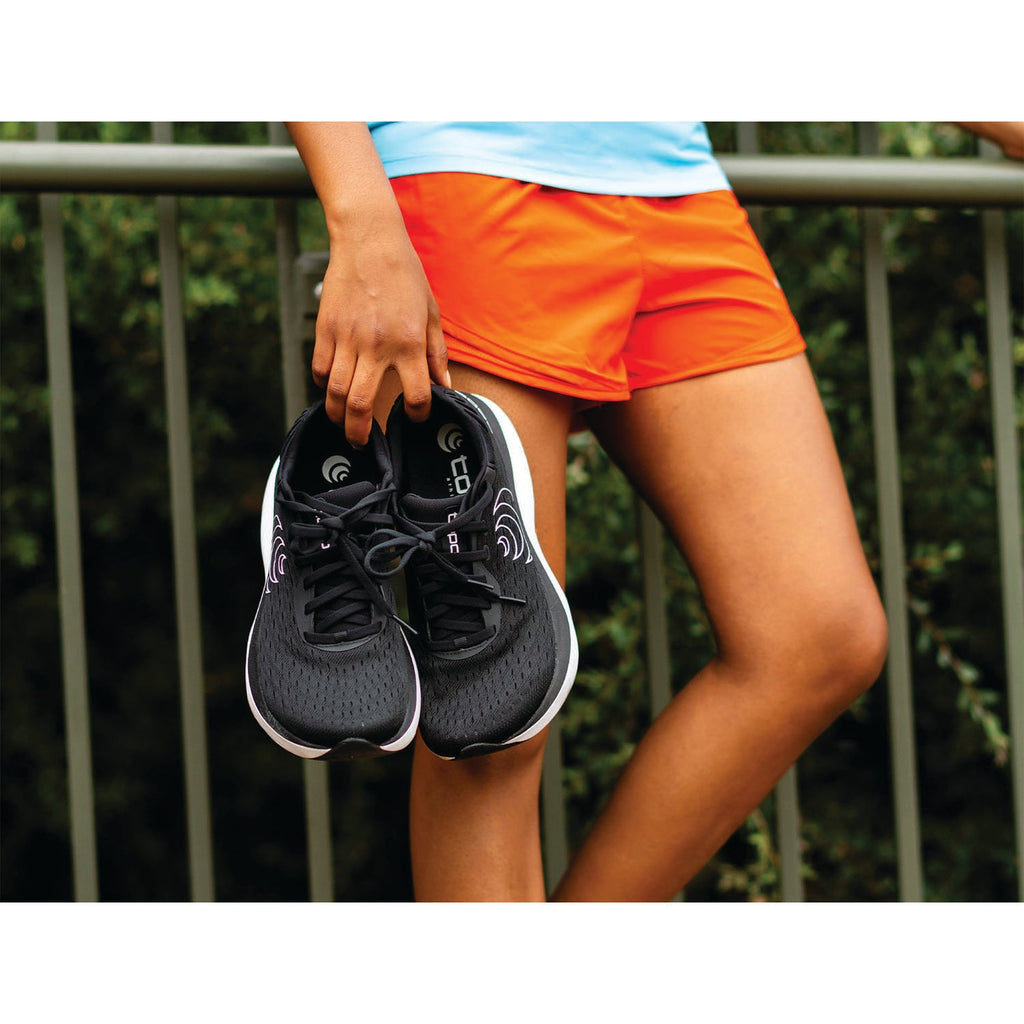 Topo Atmos (Neutral Support) Women's Athletic Shoes Black/White Mesh