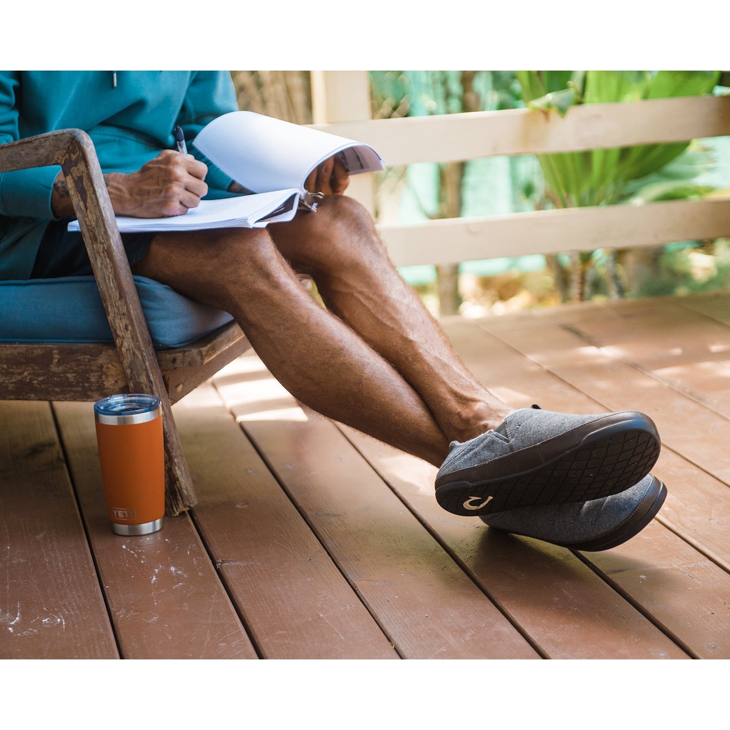 OluKai Mahana Men's Jersey Slippers Dark Shadow Jersey Knit