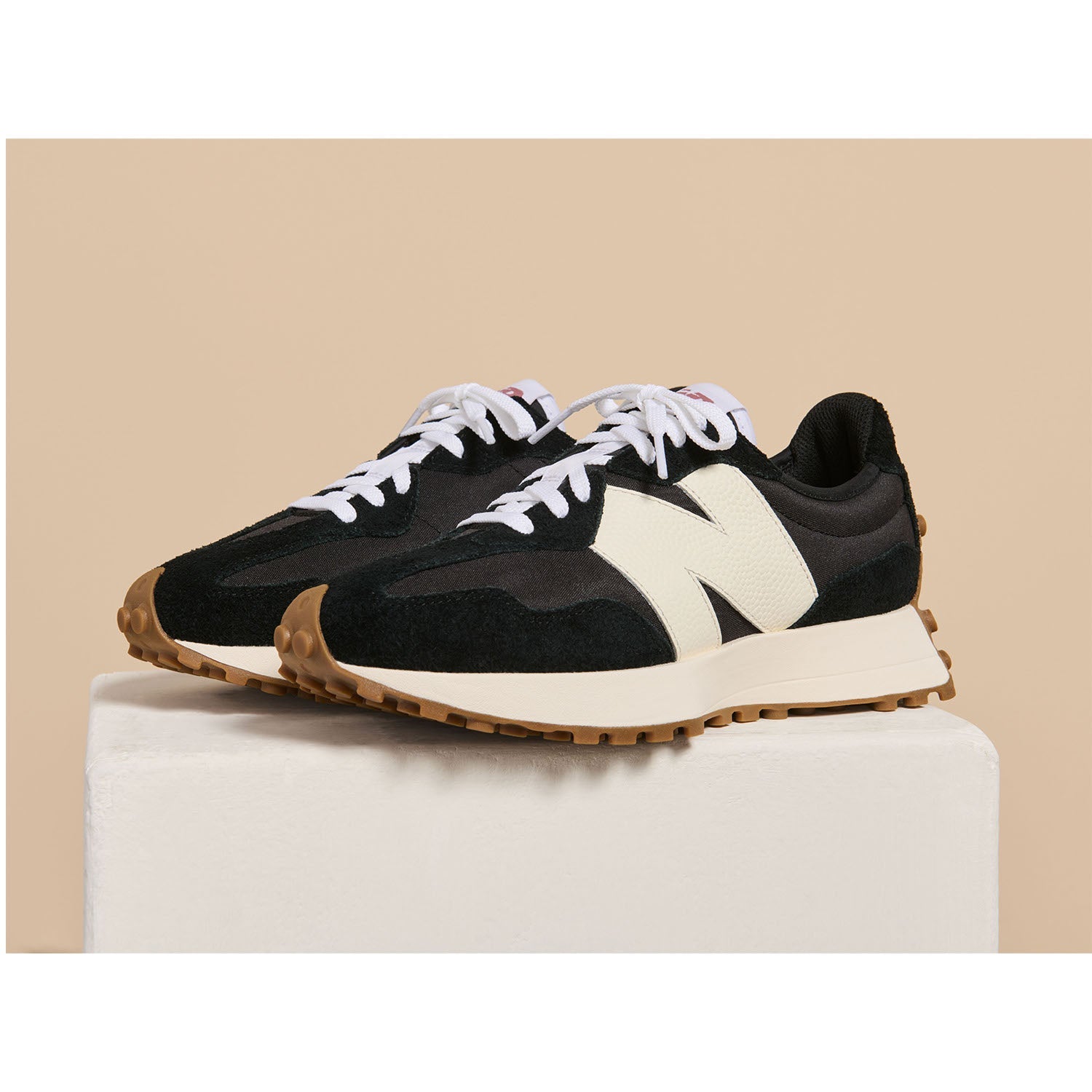New Balance WS327BL Women's Athletic Shoes Black/White Suede