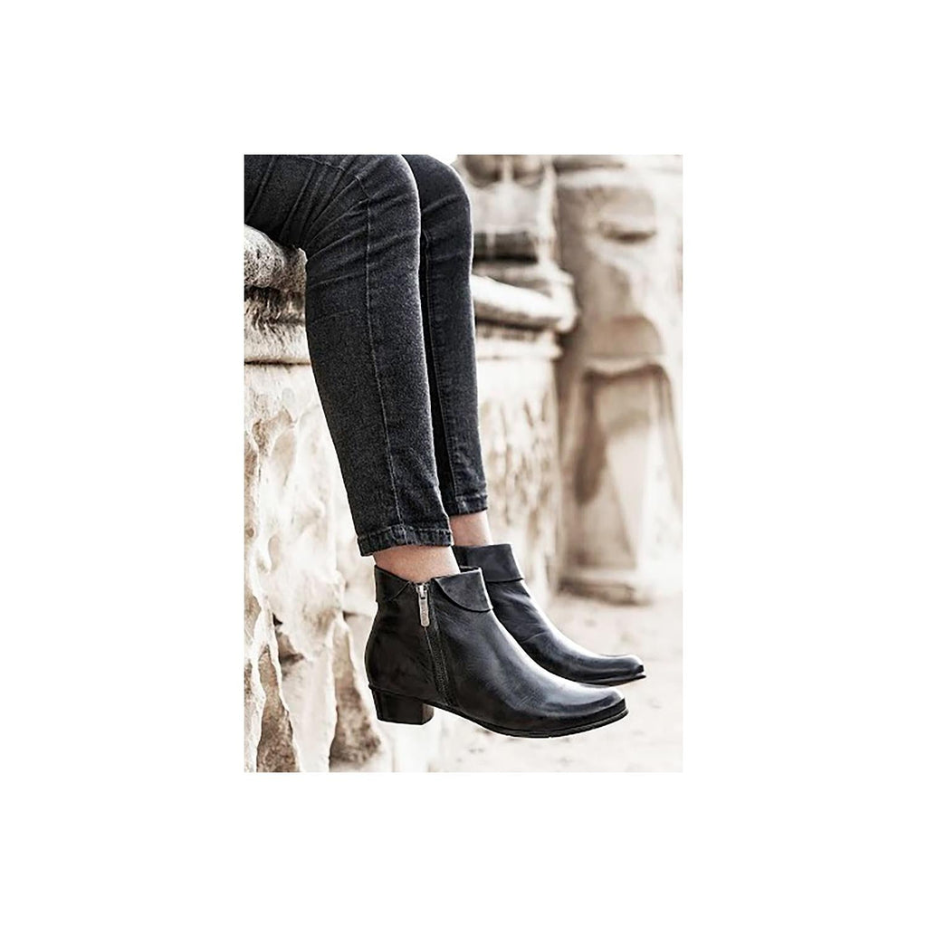 Regarde Le Ciel Stefany-03 Women's Boots Black Leather