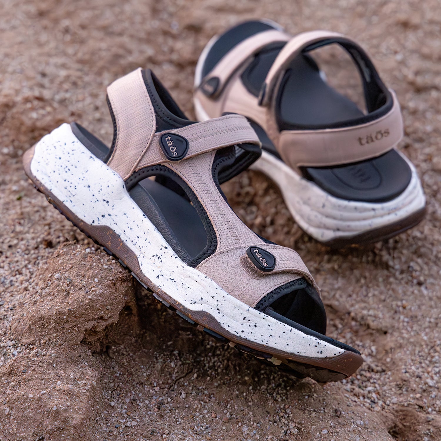 Taos Super Side Emboss Women's Outdoor Sandals Natural