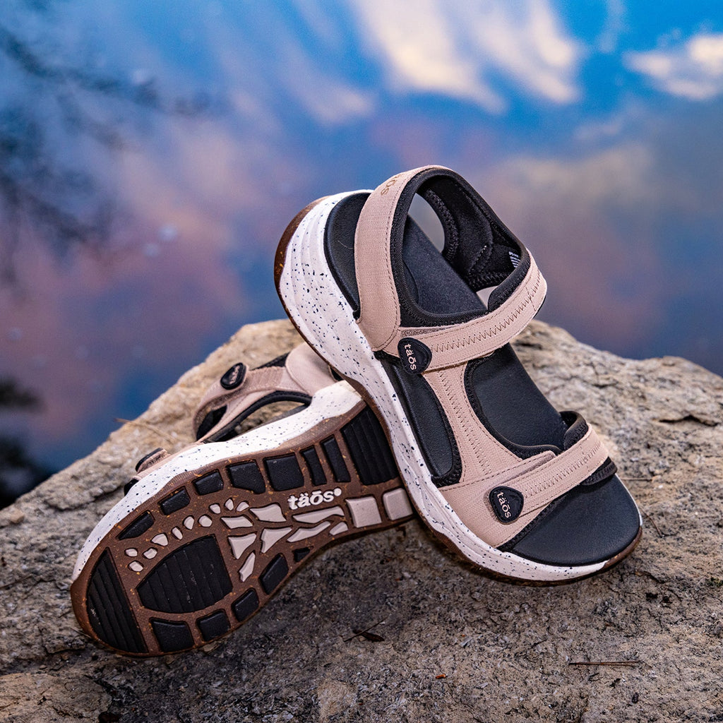Taos Super Side Emboss Women's Outdoor Sandals Natural