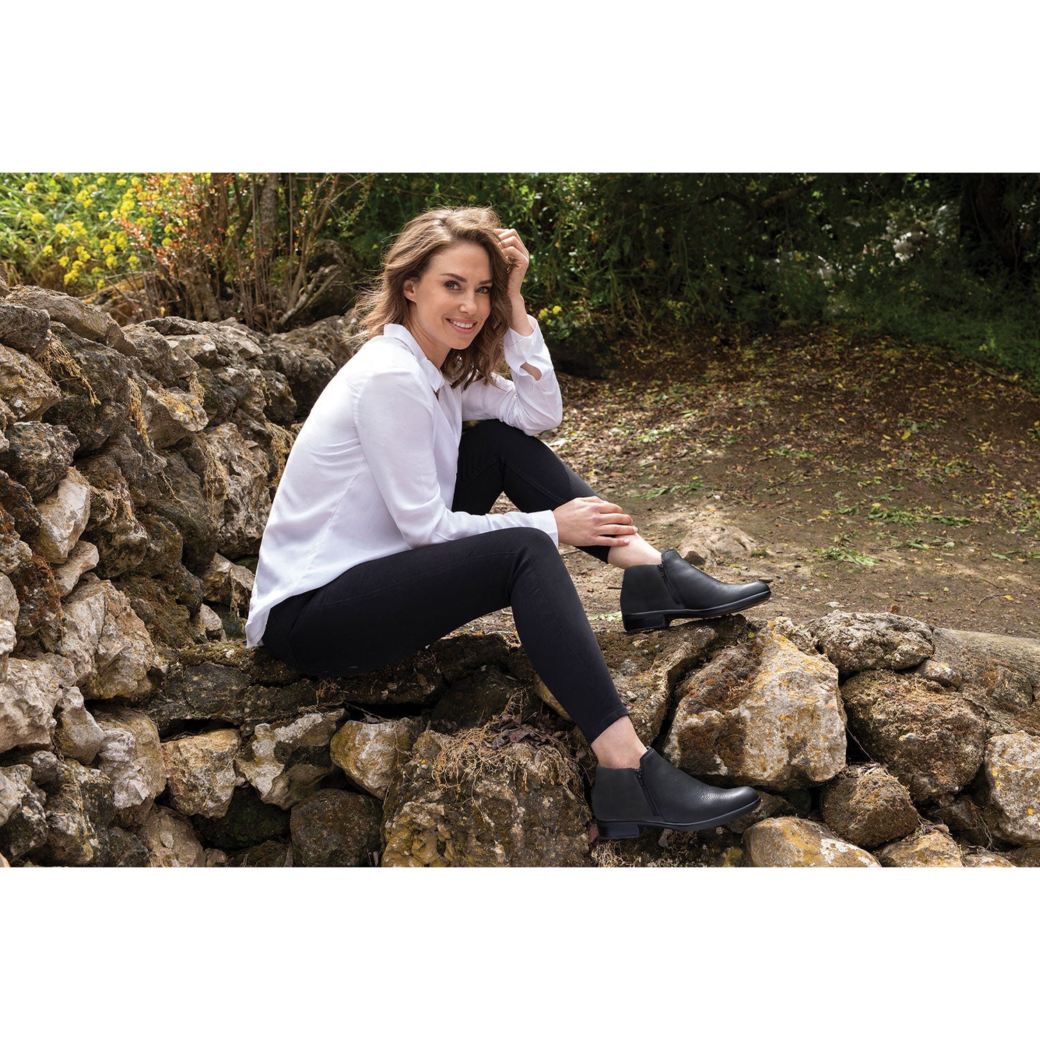 Naot Helm Water Resistant Women's Booties Water Resistant Black Leather