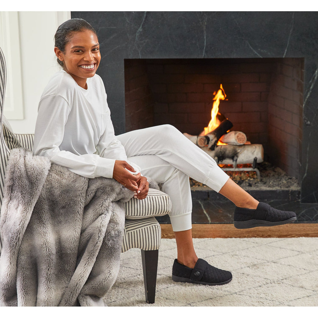 Vionic Jackie Women's Slippers Black Flannel