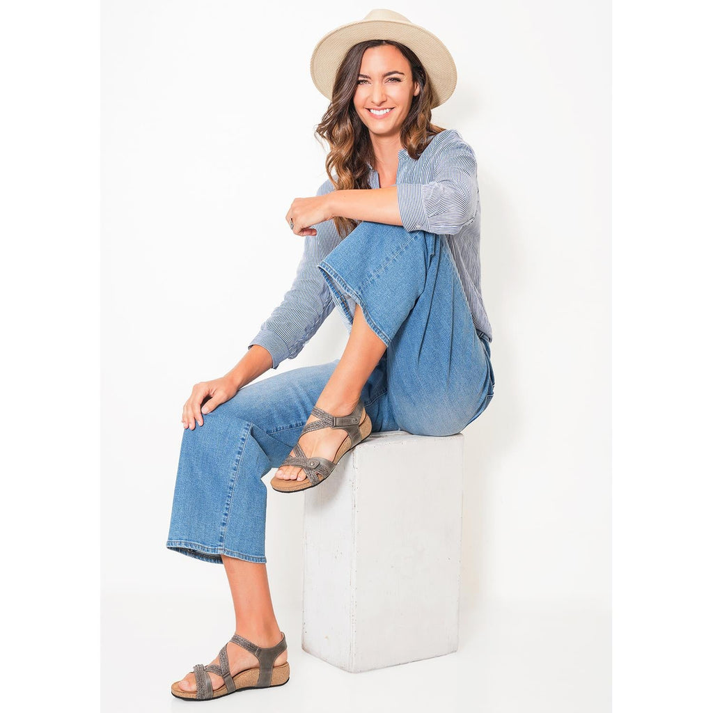 Taos Trulie Women's Sandals Stone Leather