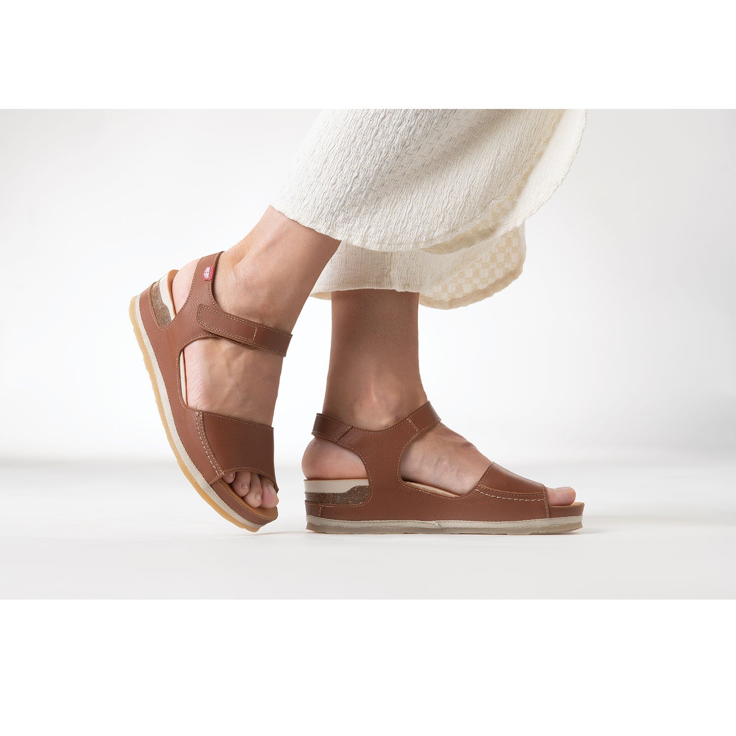 On Foot Cynara 203 Tucson Women's Ankle Strap Sandals Black Leather