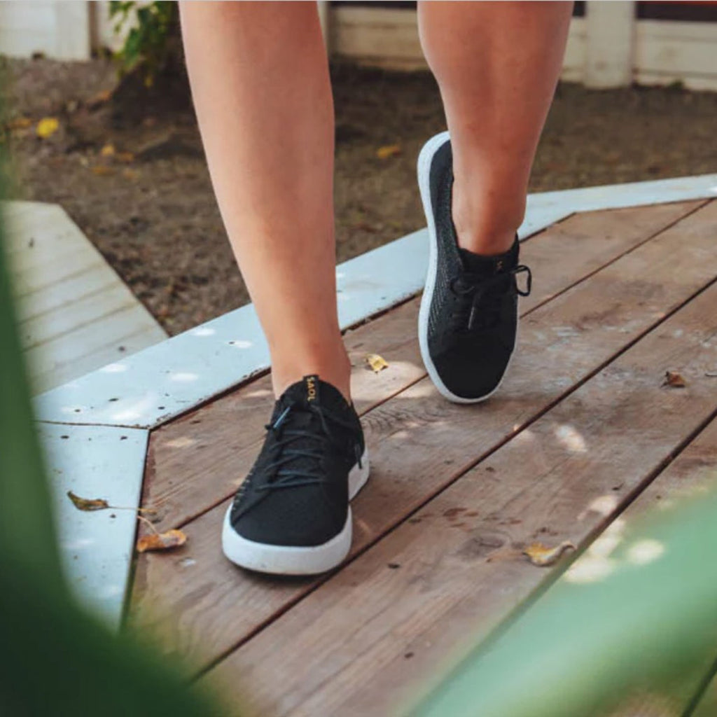 Saola Cannon Knit 3 Women's Athletic Shoes & Athleisure Shoes Black/Gold