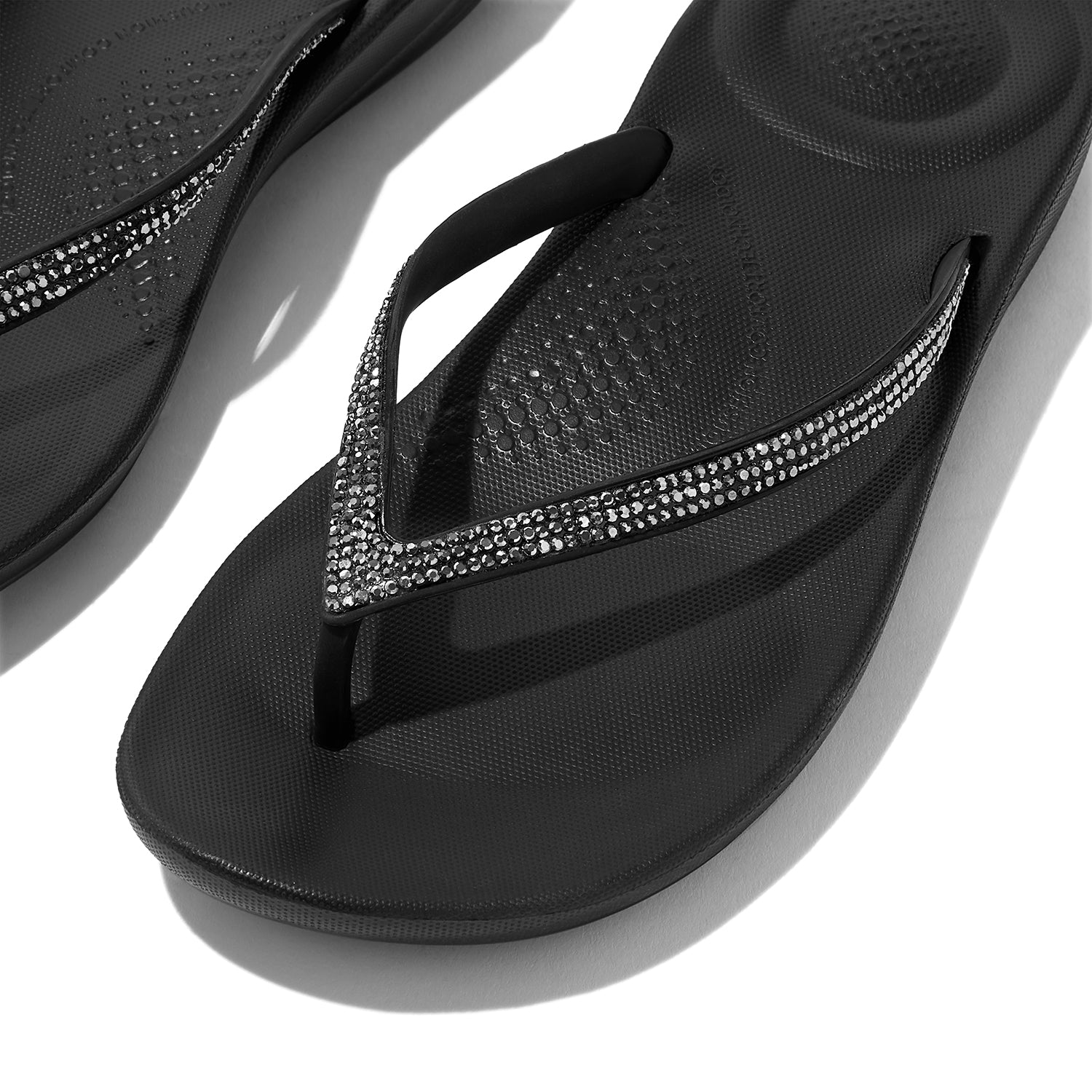 FitFlop iQushion Women's Thong Sandals Sparkle Black