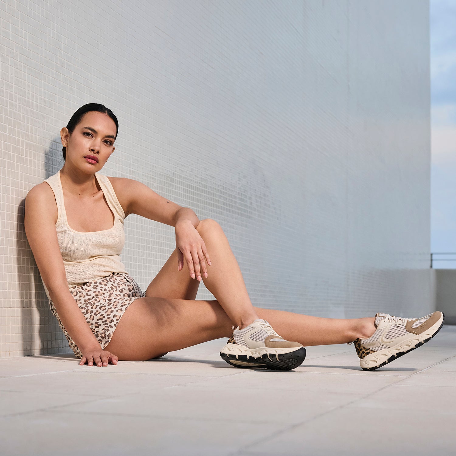 Rieker M6501-60 Edith 01 Women's Hands-Free Sneakers Shell/Pale Gold/Marble/Perle