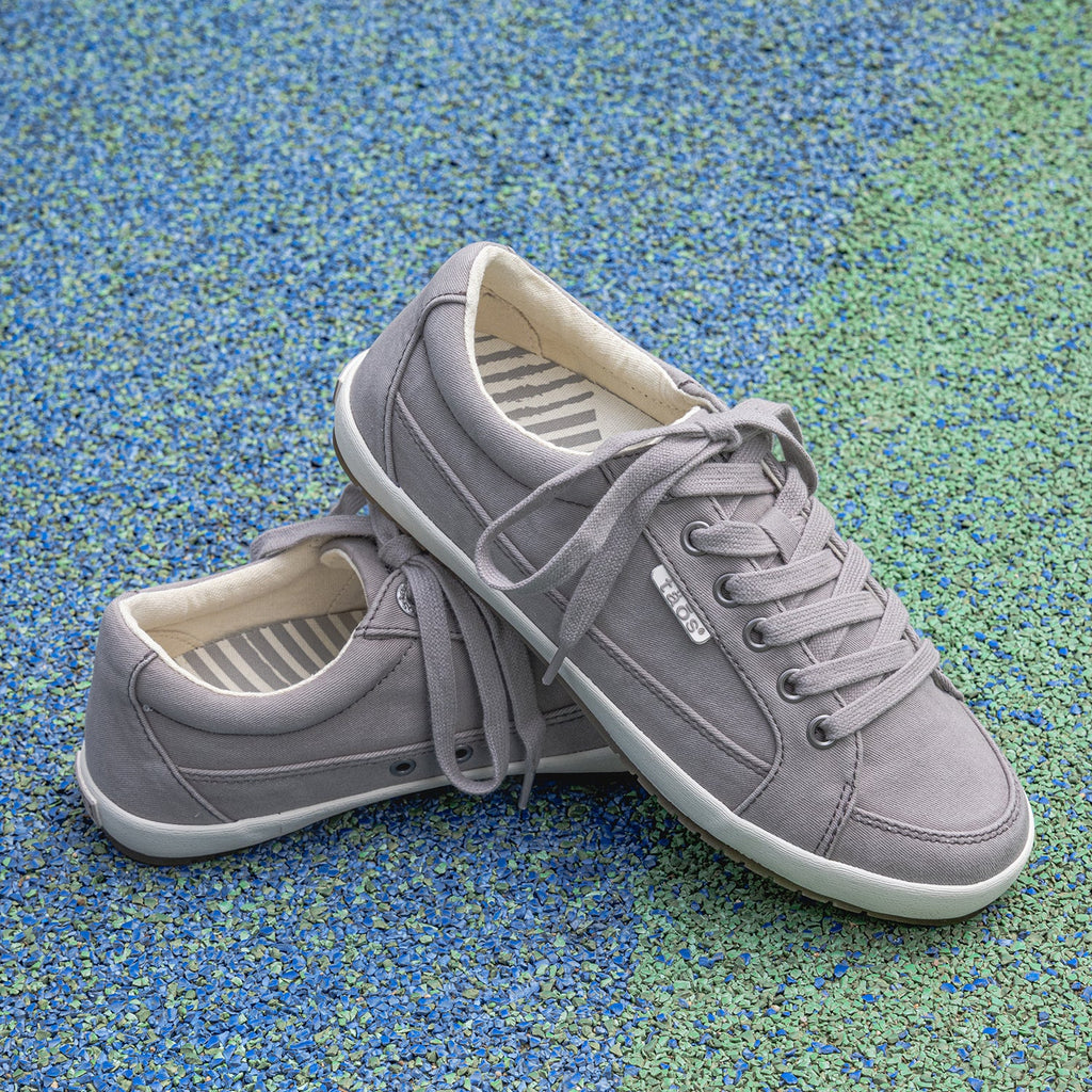 Taos Moc Star 2 Women's Sporty Lace Up Shoes Grey Distressed