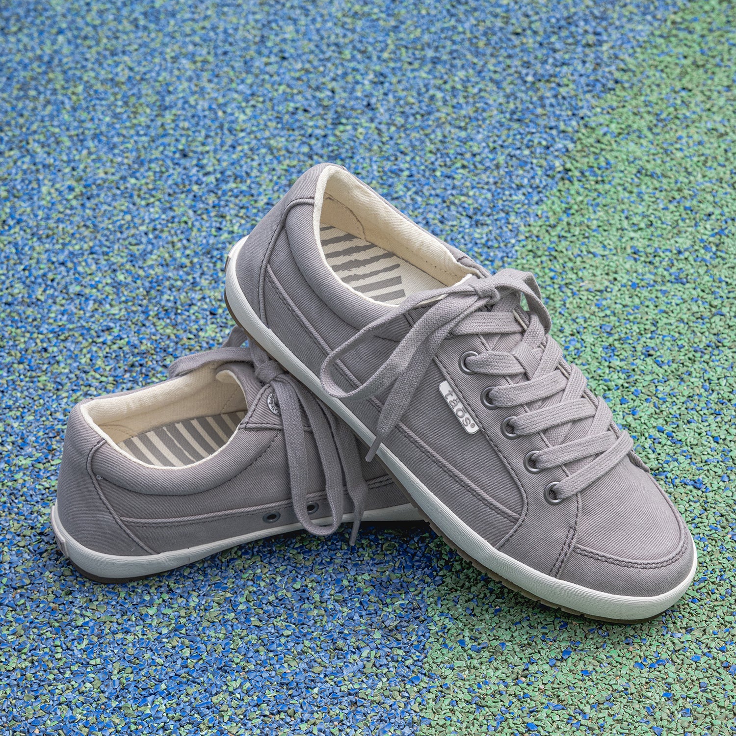 Taos Moc Star 2 Women's Sporty Lace Up Shoes Grey Distressed
