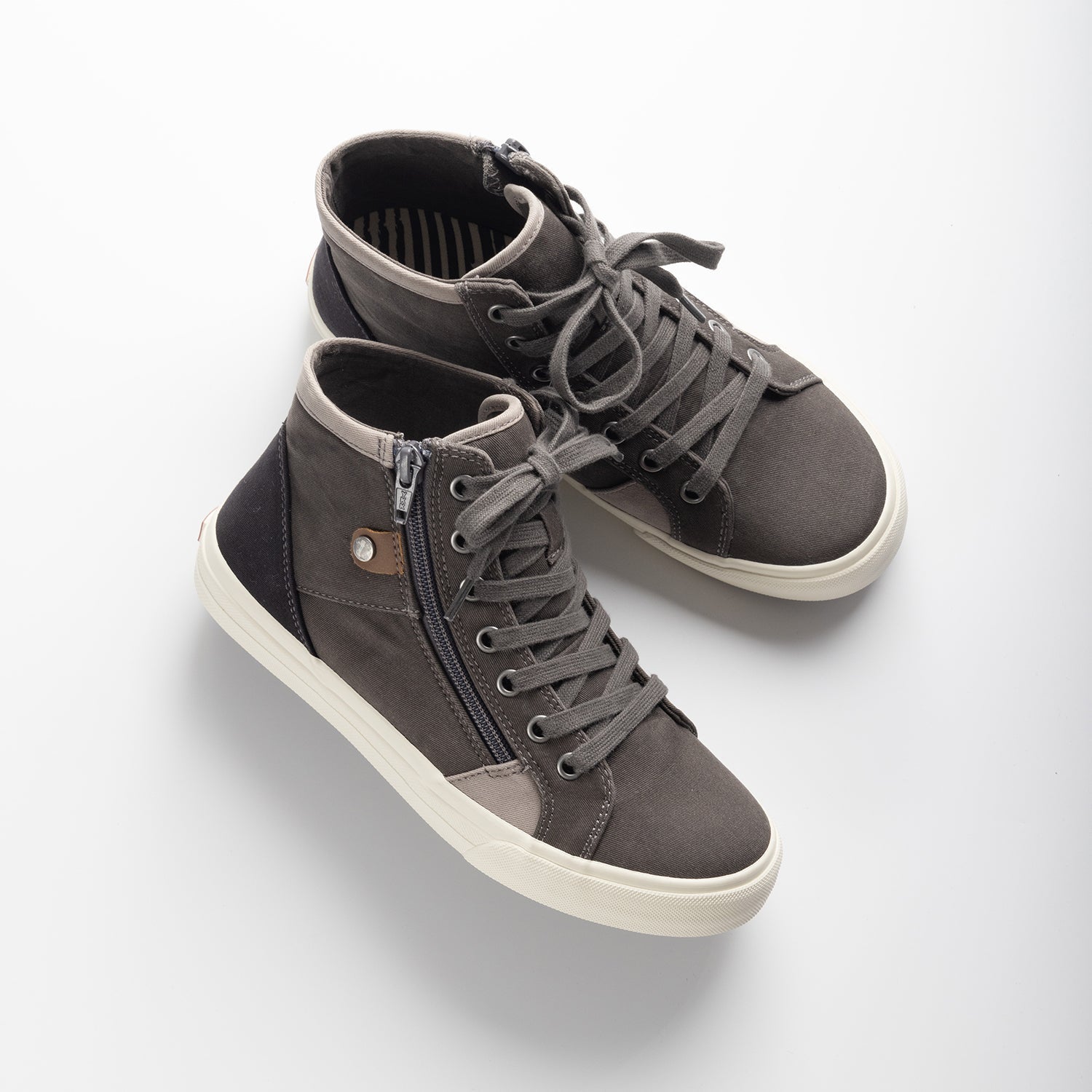 Taos Top Soul Women's Sporty Lace Up Shoes Graphite/Black Vintage Canvas