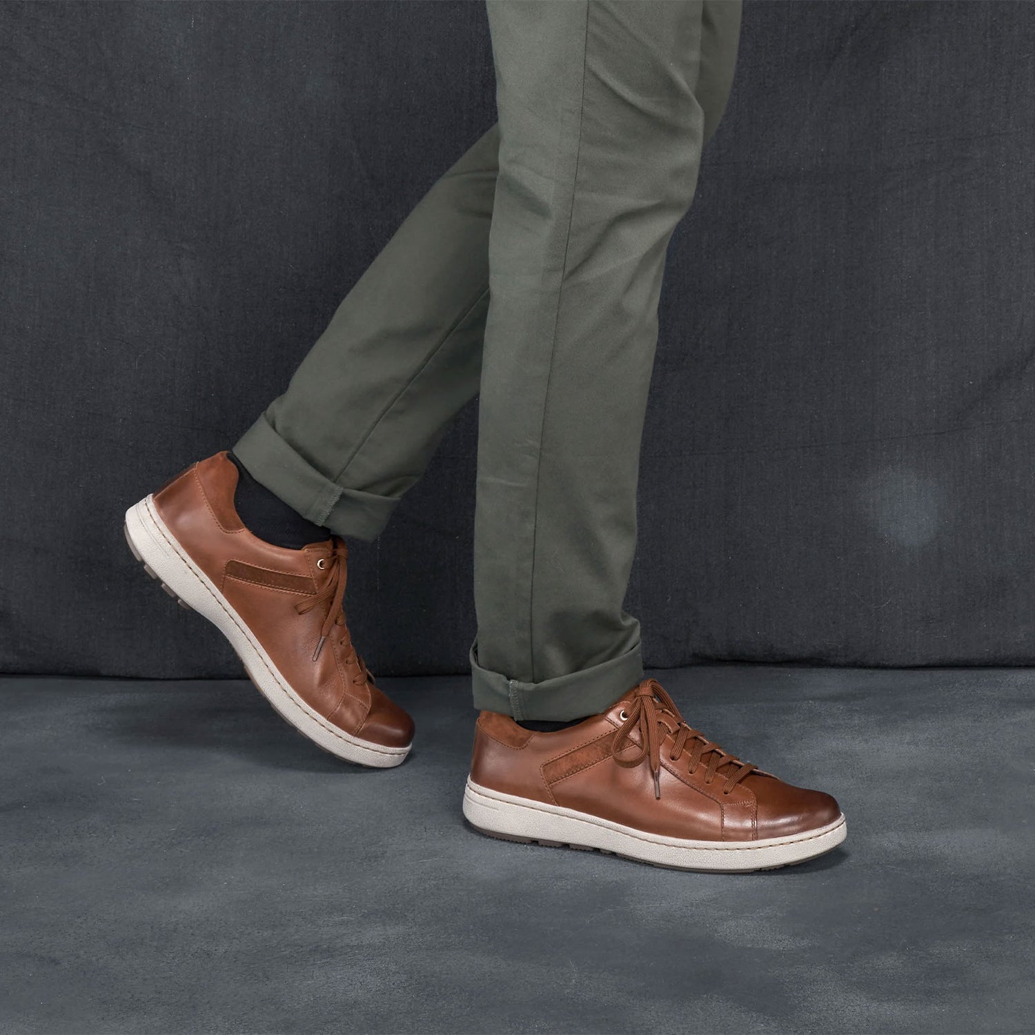 Dansko Trevor Men's Lace Up Shoes Tan Burnished Calf